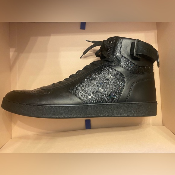 Authentic Louis Vuitton noir black Rivoli high top sneaker boot - Picture 4 of 6